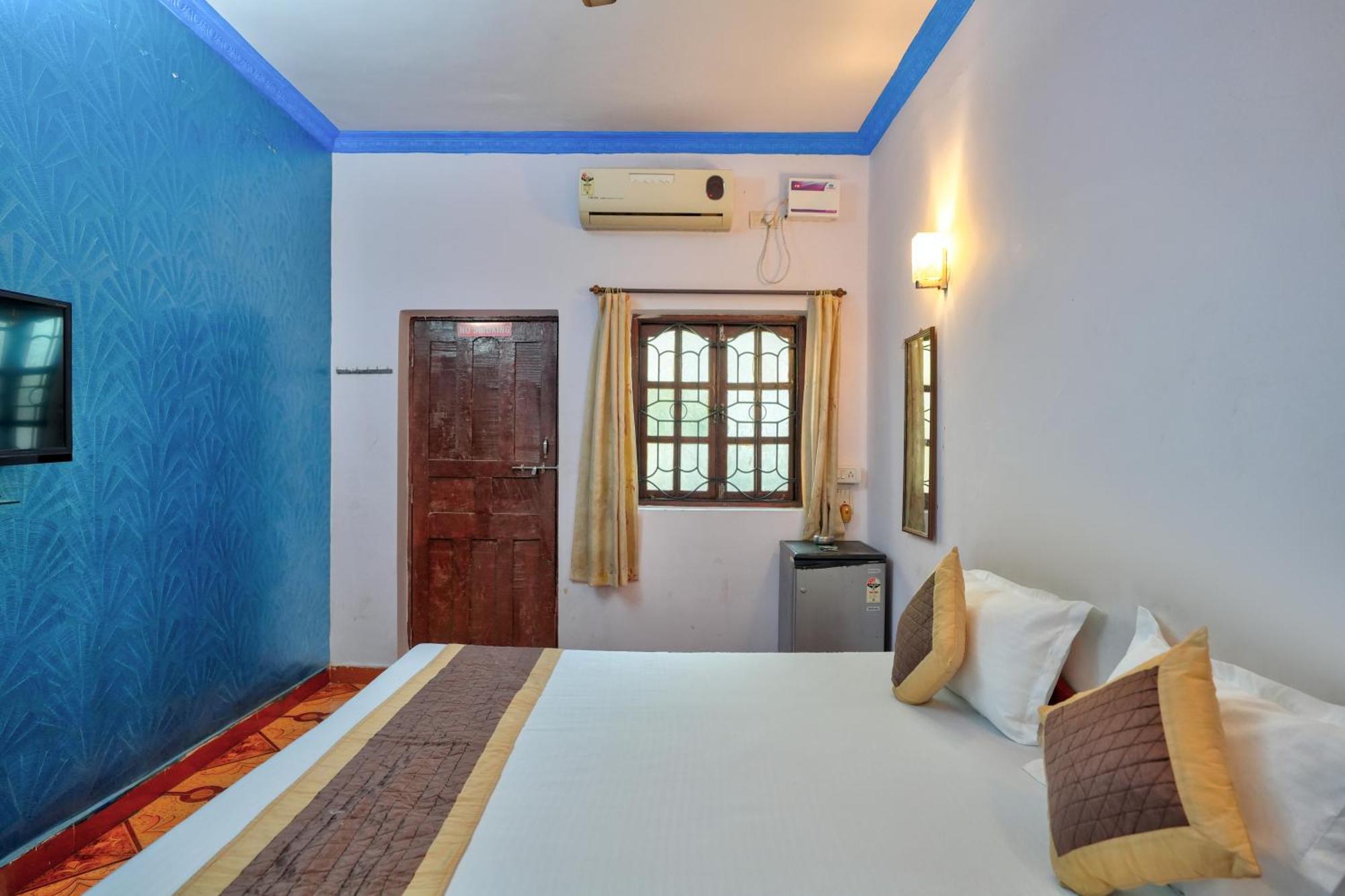 Om Sai Guest House Calangute Exterior foto